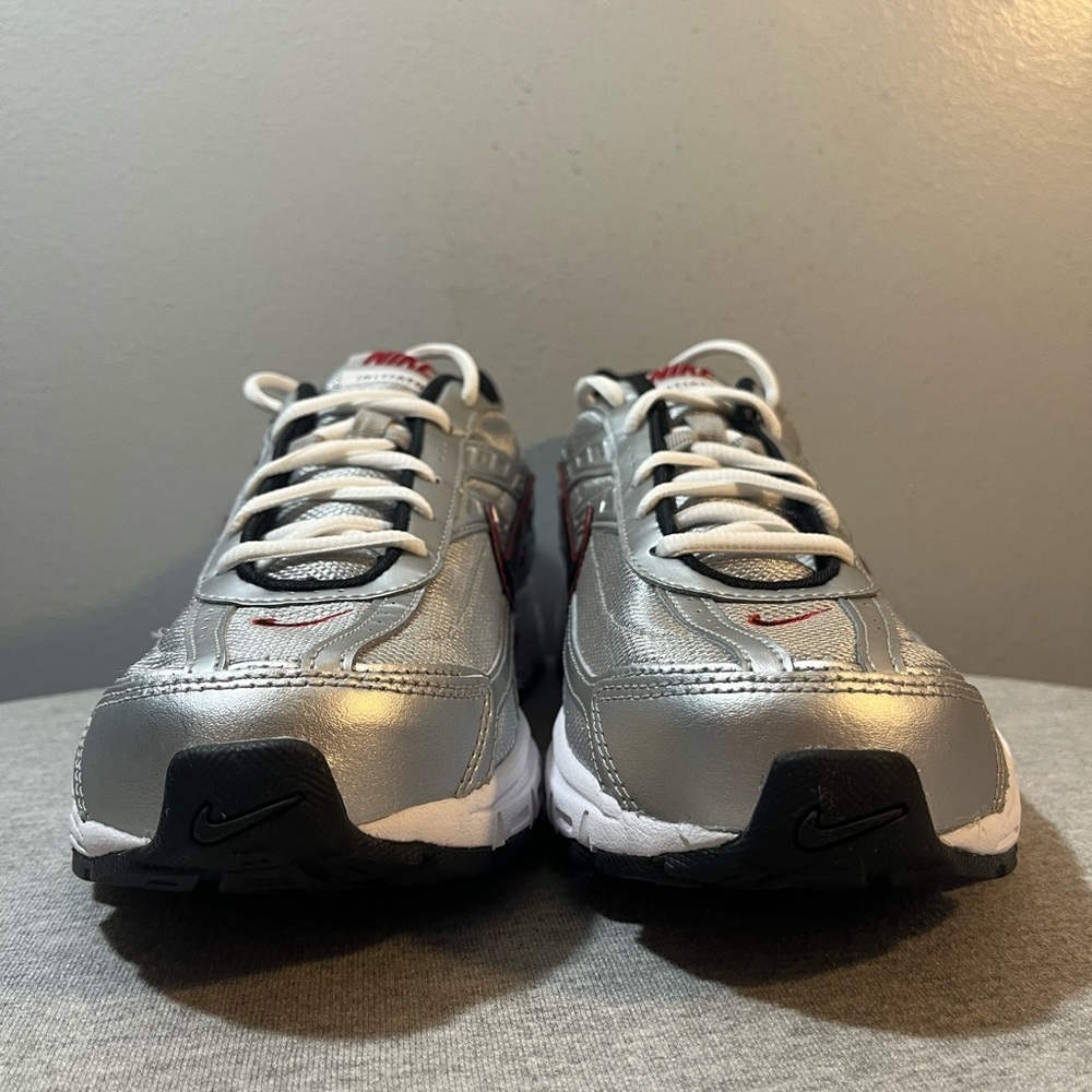 Nike Initiator Metallic Sliver Black-White Men's Shoe Size 11 394055-001​​​ - Picture 2 of 11